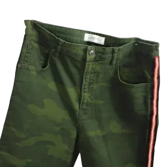 Zara Woman Camo Raw Fray Hem Crystal Embellished Crop Jean, Size 6 - Picture 8 of 9